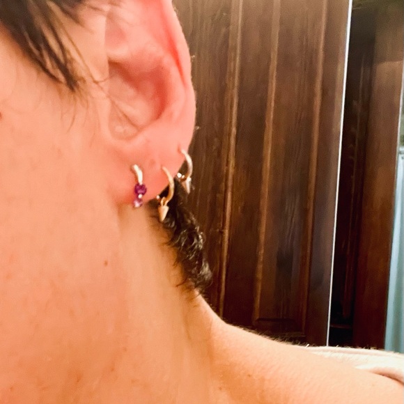 Vintage 9ct White Gold Amethyst Earrings. UK hallmarks on post. Pristine. - Picture 5 of 10